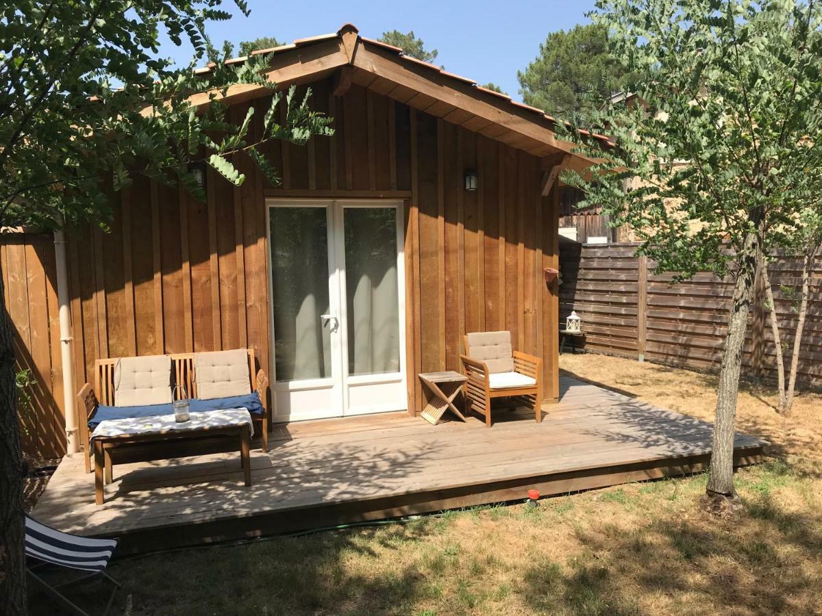 Escale Sous Les Pins Villa Salles  Exterior photo